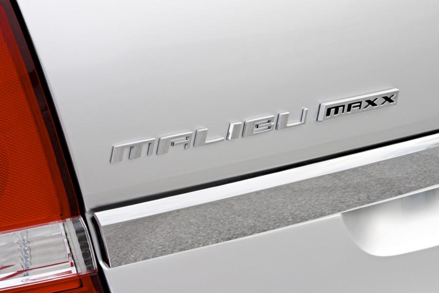  Chevrolet Malibu Maxx 2004 года  (фото 38 из 50)